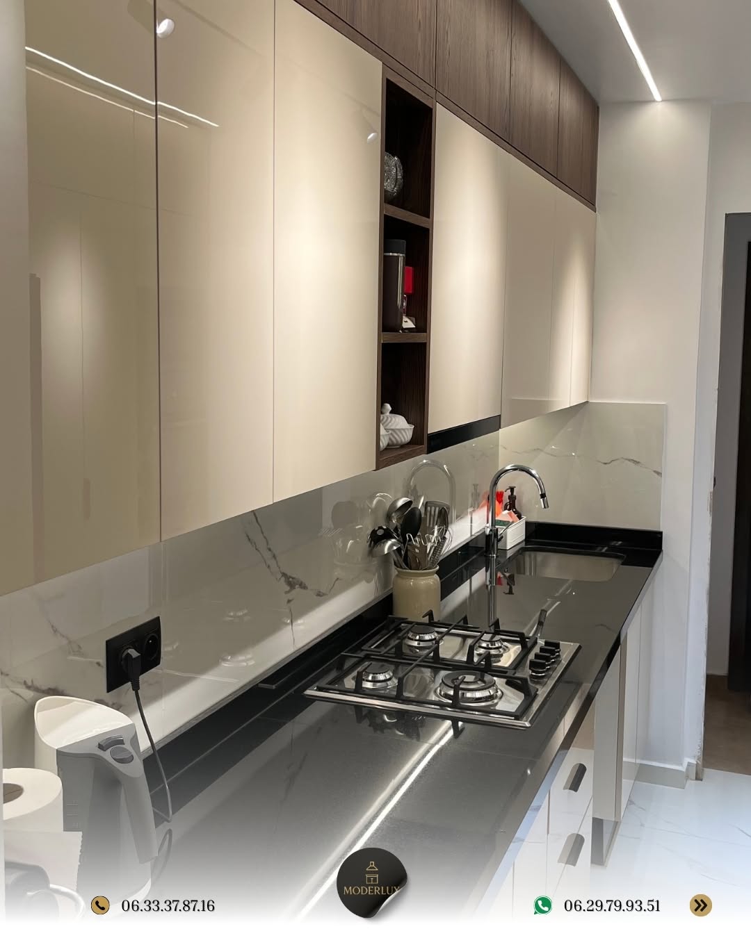 Cuisine beige contemporaine réalisée par Moderlux